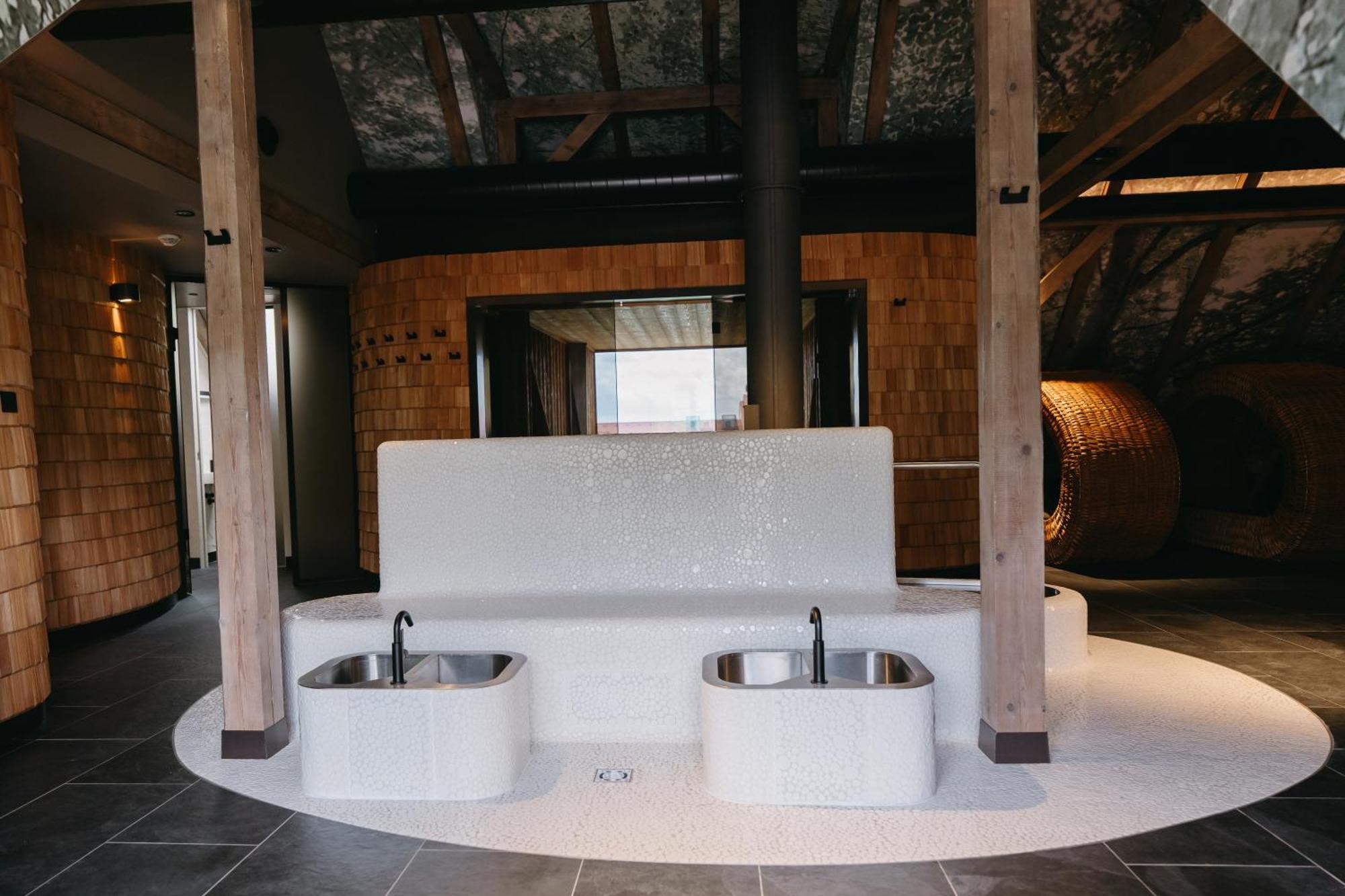 Oblik Resort ロウニ エクステリア 写真